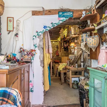 Hobbit House Barbaros Urla